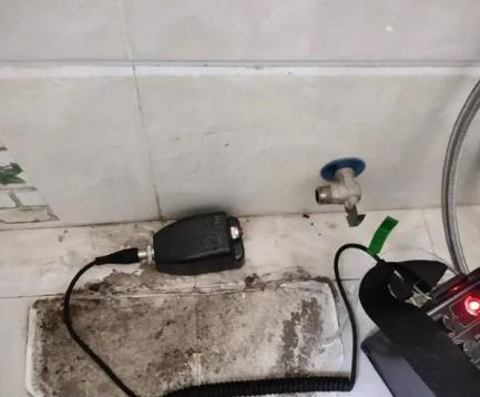 玛纳斯屋顶漏水维修公司分享下卫生间漏水的危害及解决方法